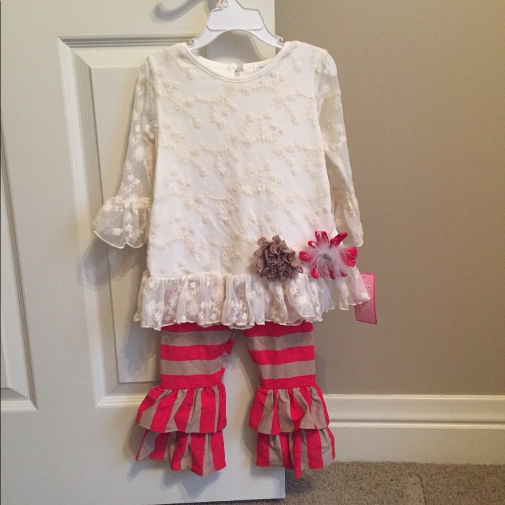 Peaches ‘n Cream 2 piece outfit